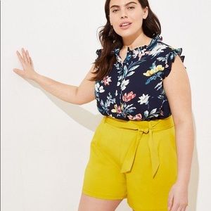 LOFT NWT tie waist yellow shorts, size 18 plus